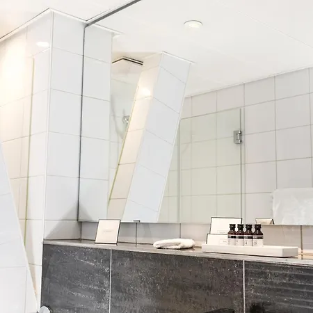 Royal - Urban Living Hotel 4*