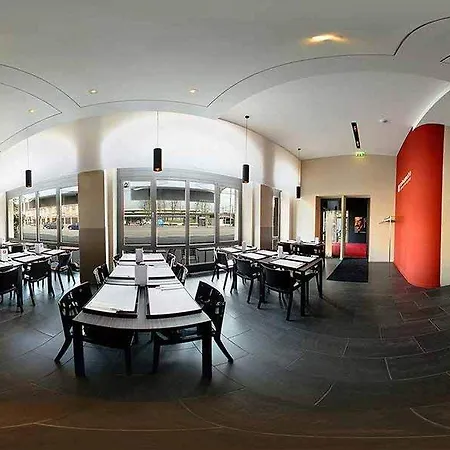 Hotel Royal - Urban Living 4*