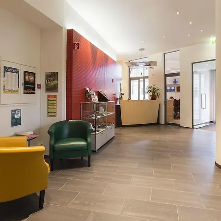 Royal - Urban Living Hotel